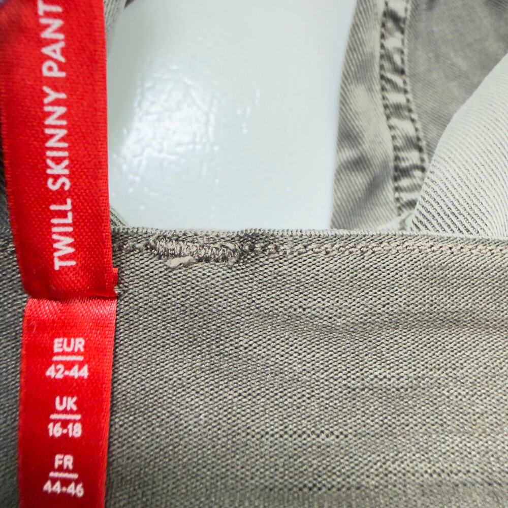 Spanx Twill Skinny Ankle Cargo Pants Green Stretch High Waist Womens Size L - Picture 10 of 10